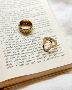 Coquette Ring