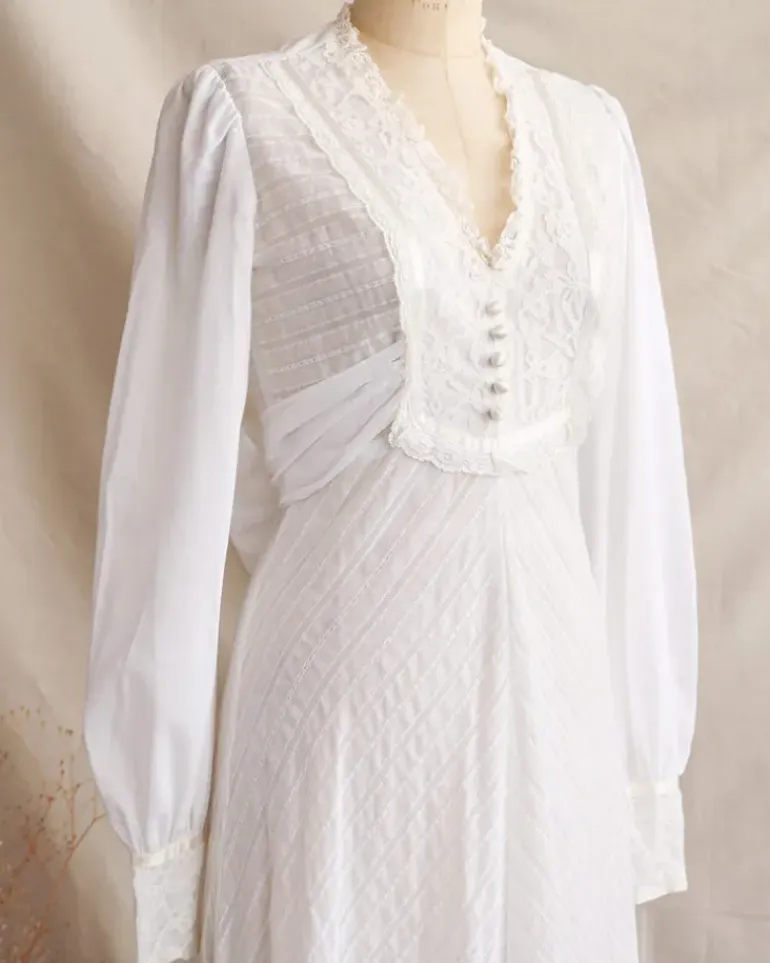 Highgate Cemetery Dress