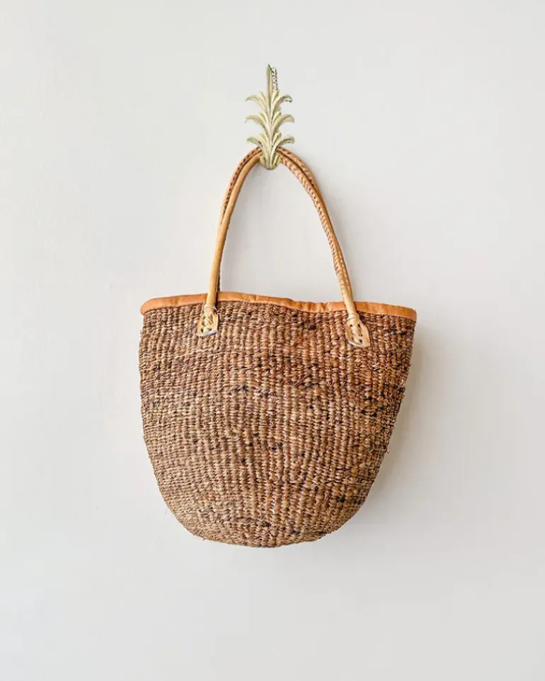 Mantigue Straw Bag
