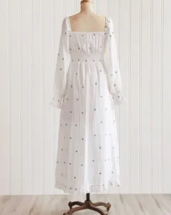 Reciting Shakespeare Dress