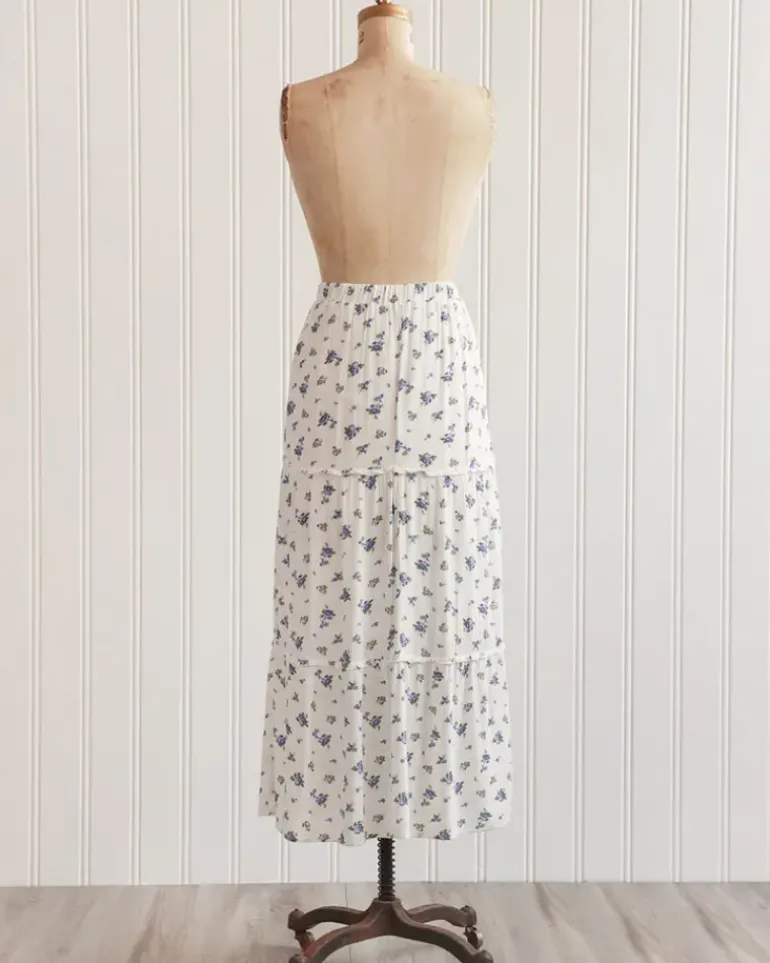 Shops on Bibury Skirt